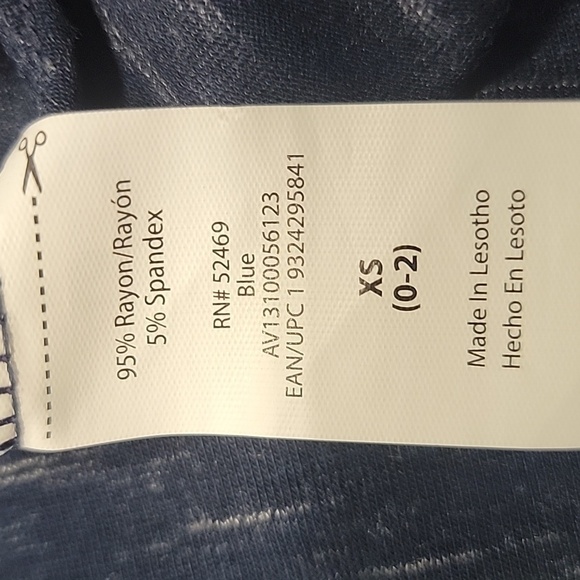 Avia Size XS (0-2) Short Sleeve Commuter Tee, NEW with Tag - Picture 9 of 9